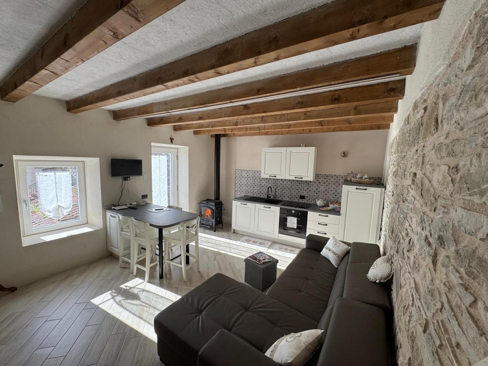 Вилла Casa Del Giglio A Cadelmonte Valle  Экстерьер фото